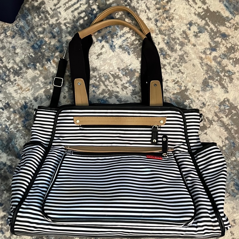 Skip-Hop Diaper Bag black and white stripe, excellent condition!